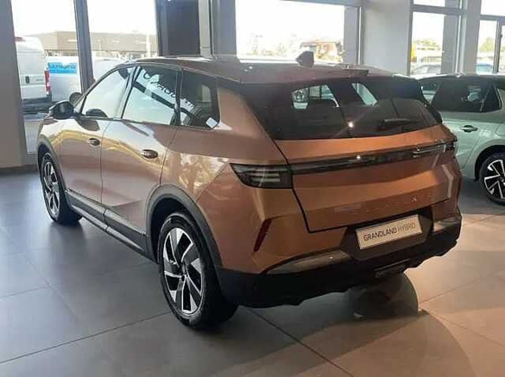 Opel Grandland nuova a Milano (5)