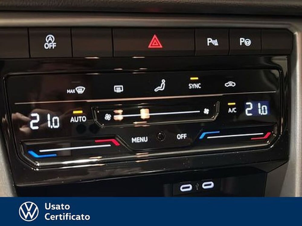 Volkswagen T-Roc nuova a Vicenza (14)