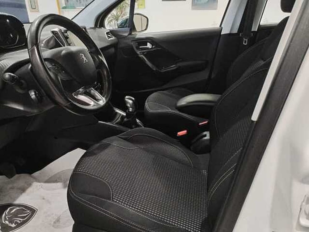 Peugeot 208 usata a Lecce (6)