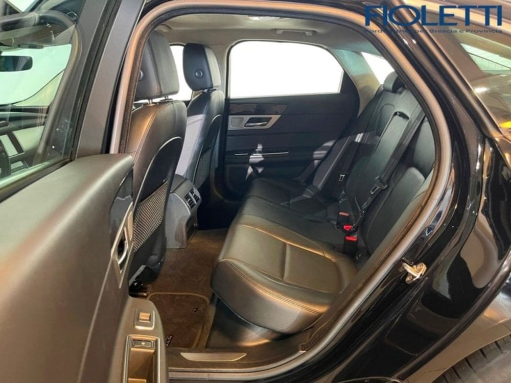 Jaguar XF usata a Brescia (13)