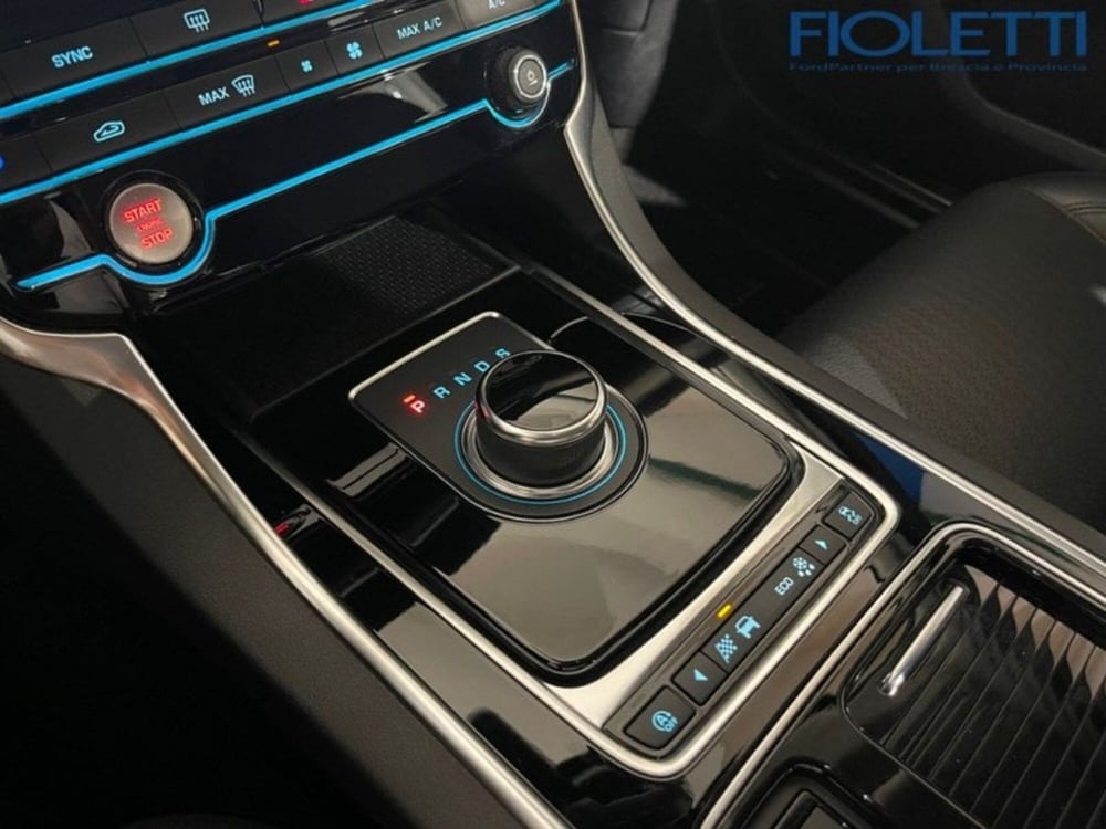 Jaguar XF usata a Brescia (9)