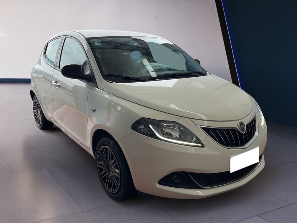 Lancia Ypsilon usata a Torino (3)