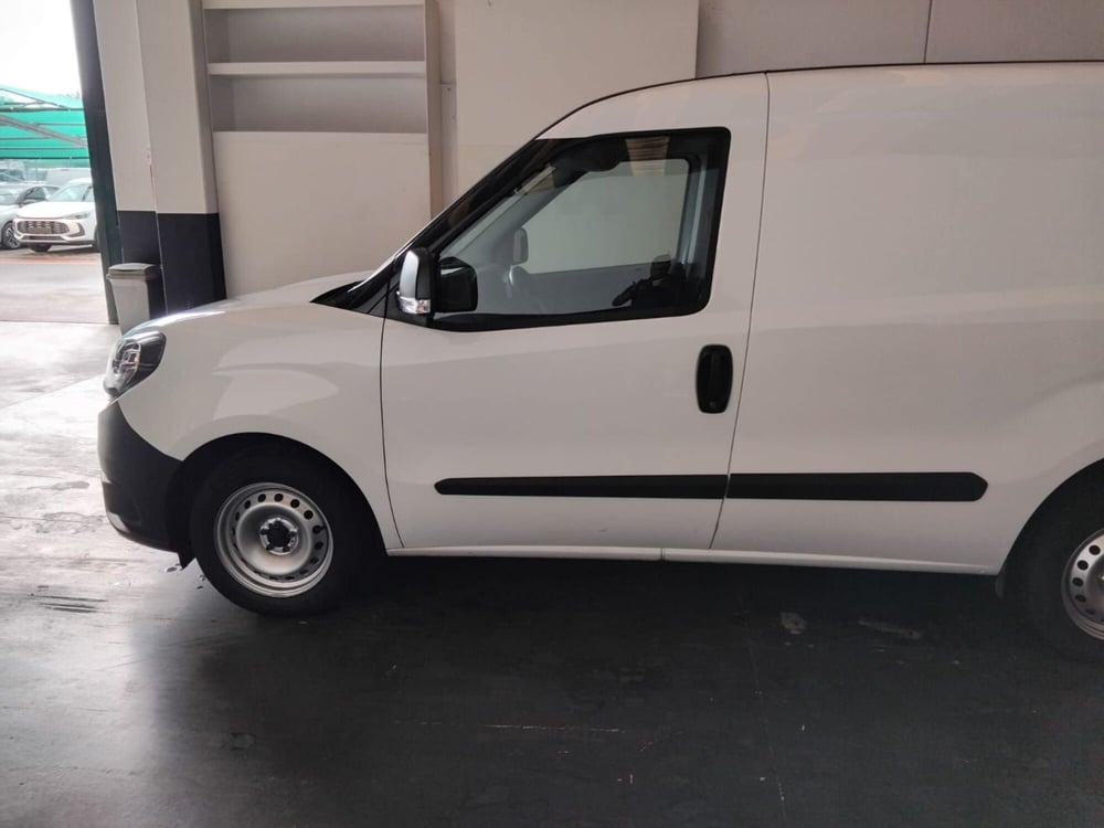 Fiat Doblò Furgone usata a Milano (4)