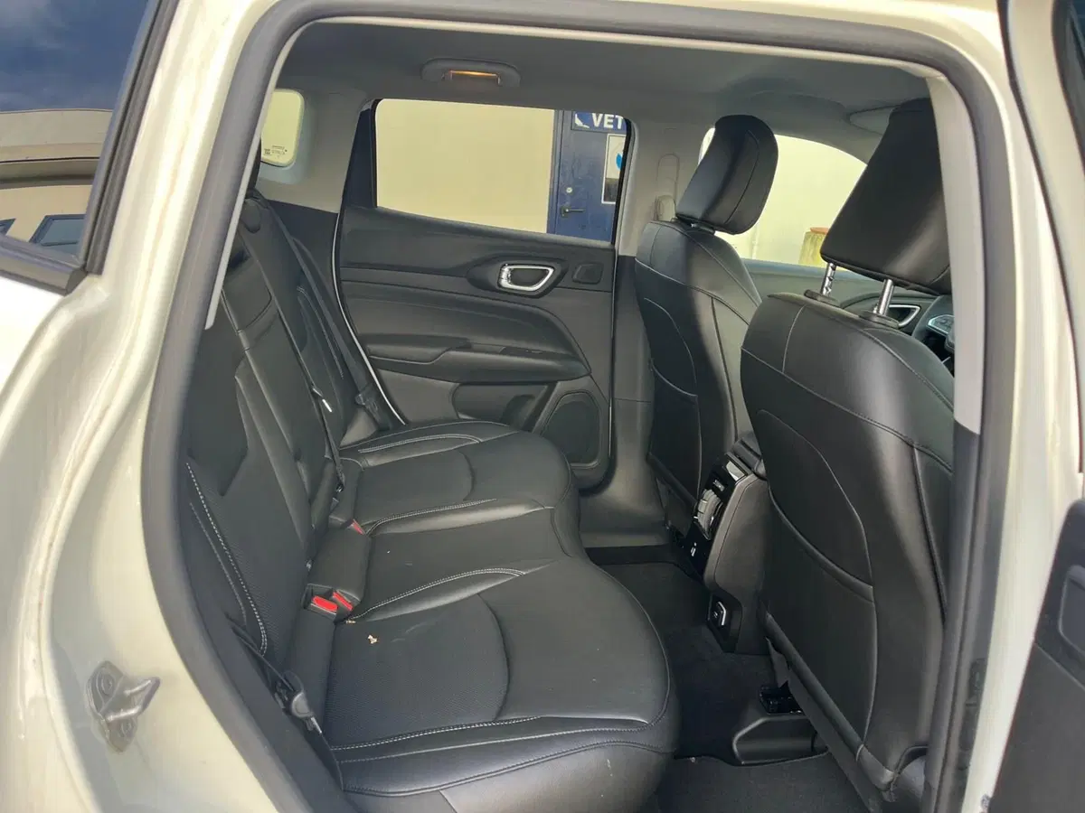 Jeep Compass nuova a Milano (17)