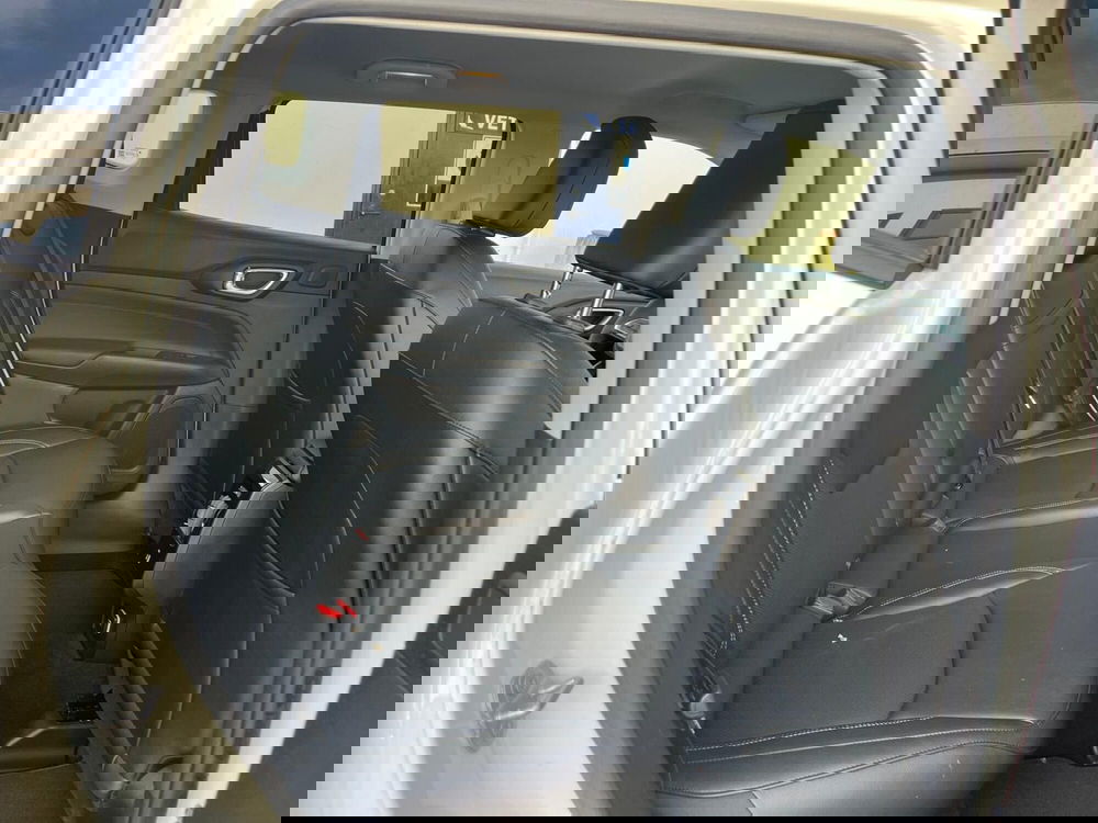 Jeep Compass nuova a Milano (17)