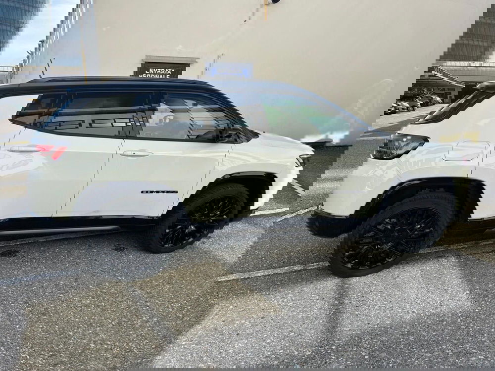 Jeep Compass nuova a Milano (5)