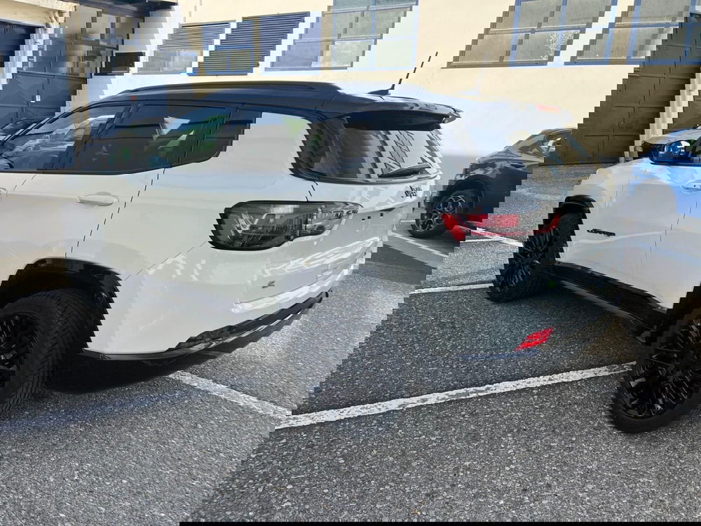 Jeep Compass nuova a Milano (6)