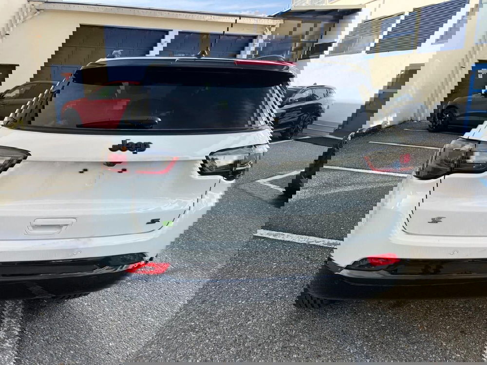 Jeep Compass nuova a Milano (8)