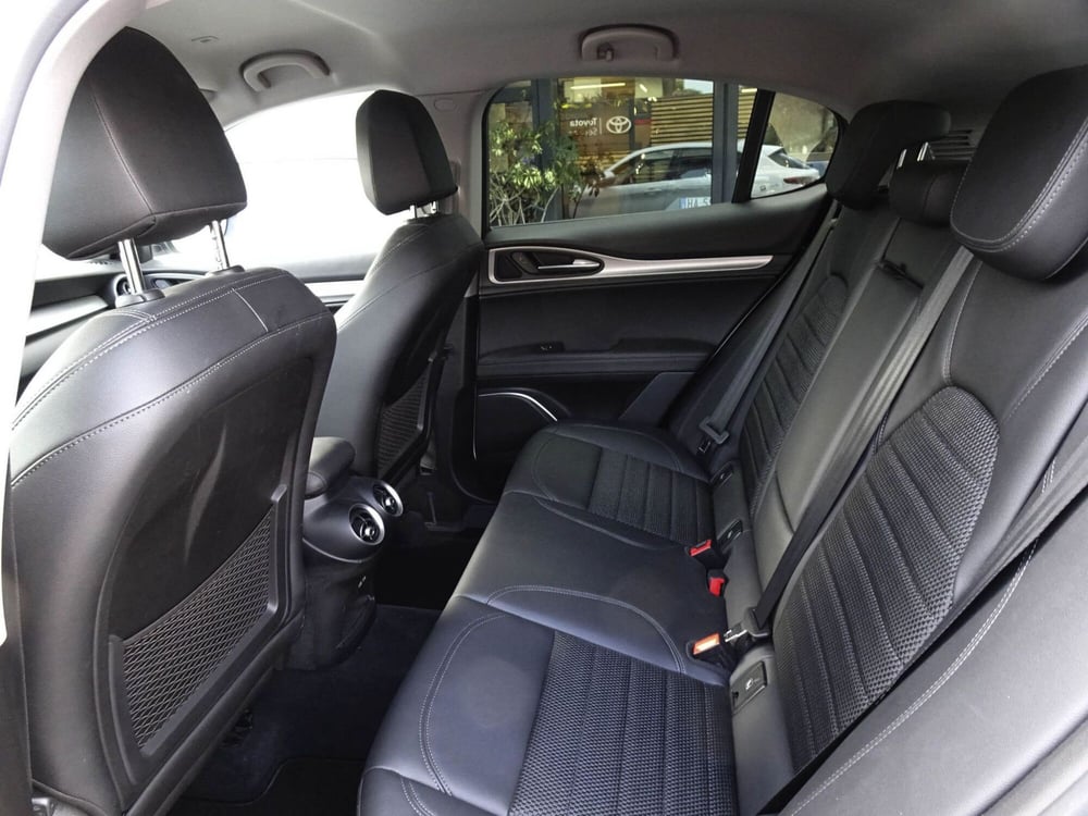 Alfa Romeo Stelvio usata a Treviso (11)