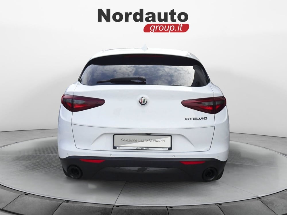 Alfa Romeo Stelvio usata a Treviso (6)