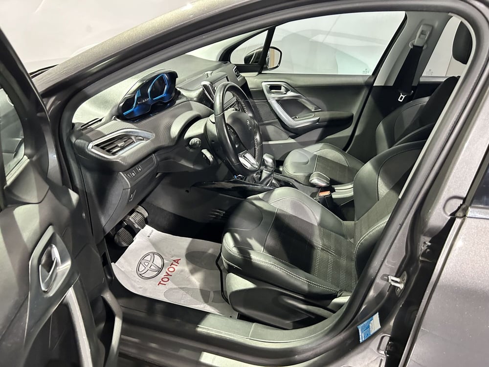 Peugeot 2008 usata a Milano (11)