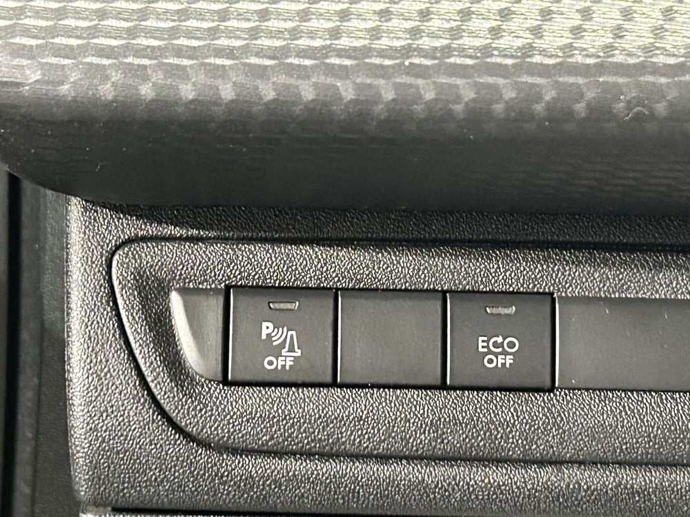 Peugeot 2008 usata a Milano (19)