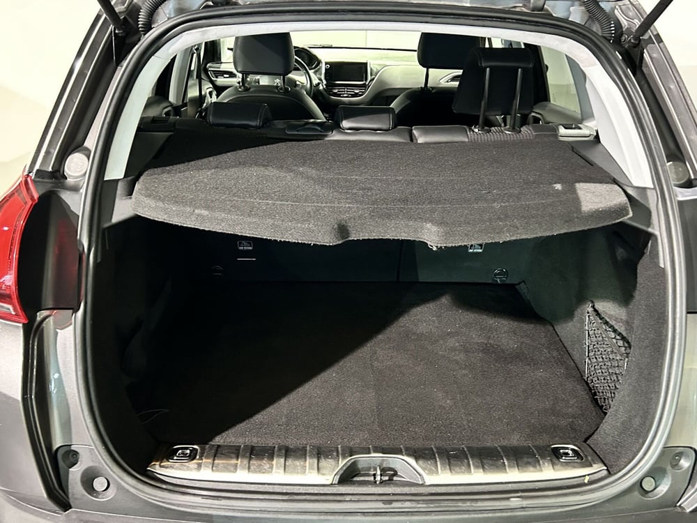 Peugeot 2008 usata a Milano (7)