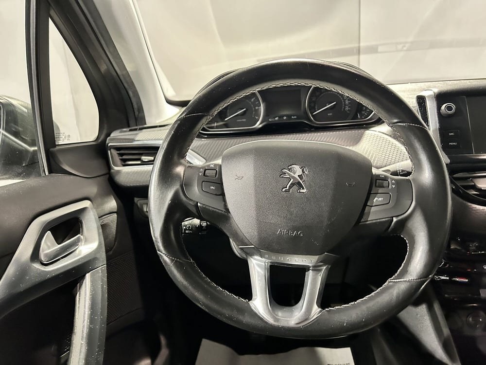 Peugeot 2008 usata a Milano (8)
