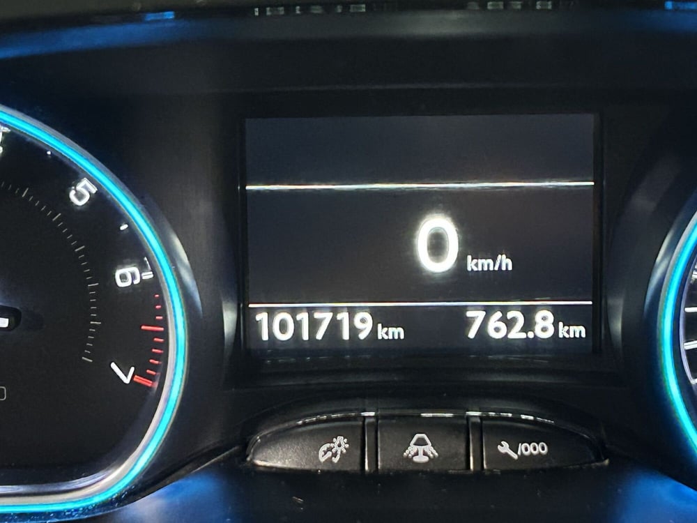 Peugeot 2008 usata a Milano (9)