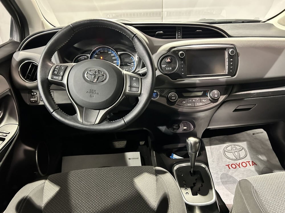Toyota Yaris usata a Milano (9)