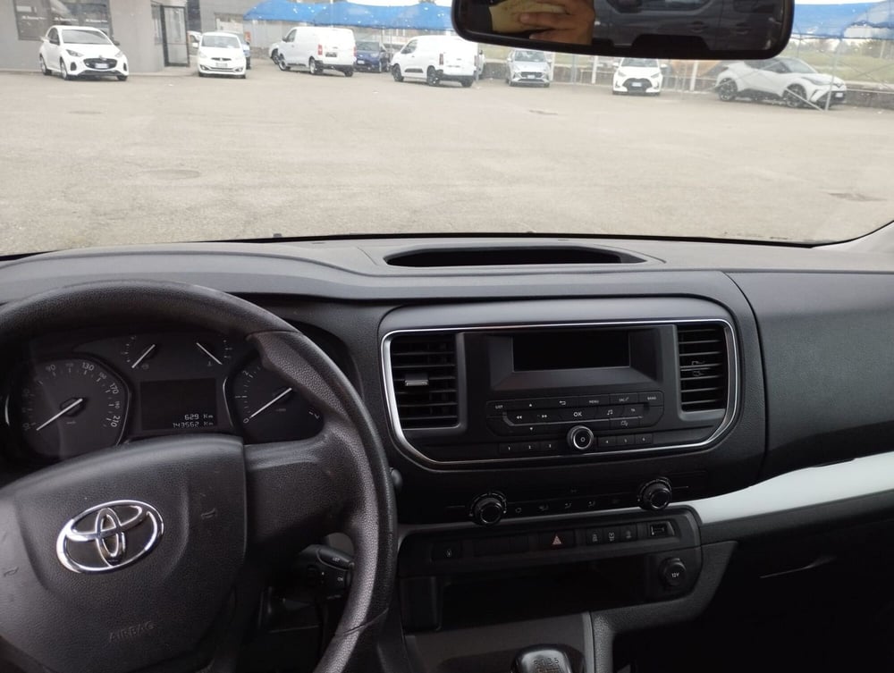 Toyota Proace Verso usata a Cremona (6)