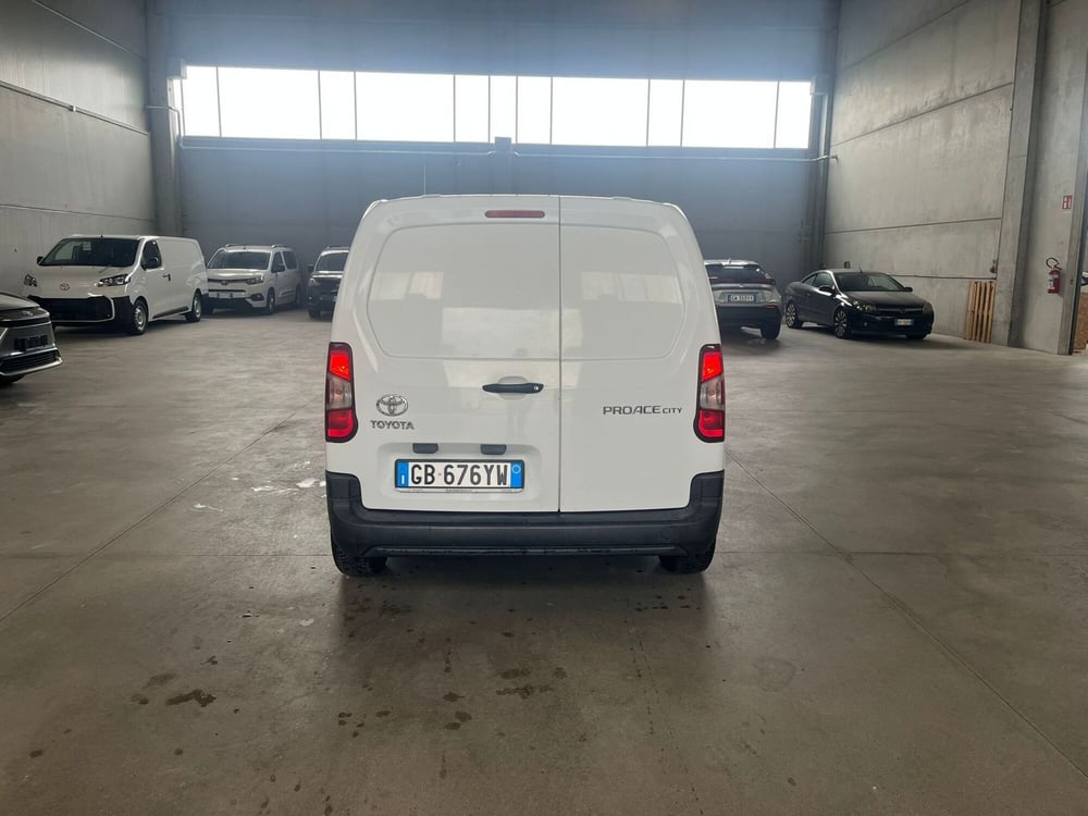 Toyota Proace City usata a Cremona (8)