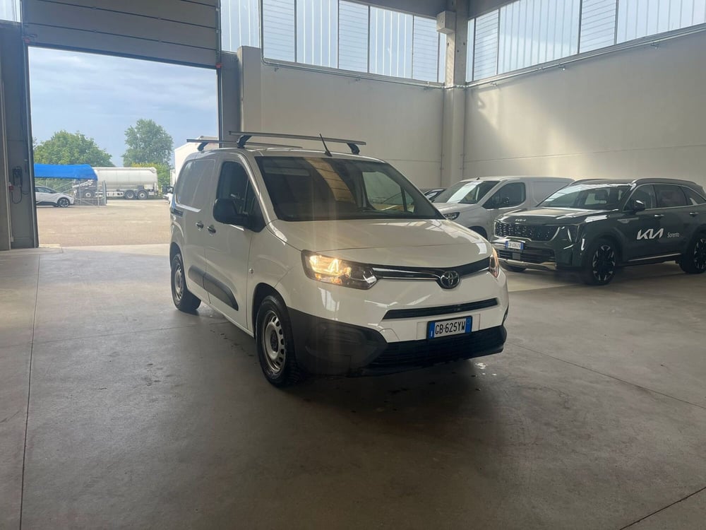 Toyota Proace City usata a Cremona (13)