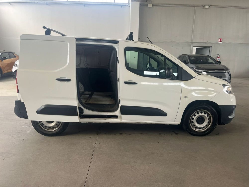 Toyota Proace City usata a Cremona (6)