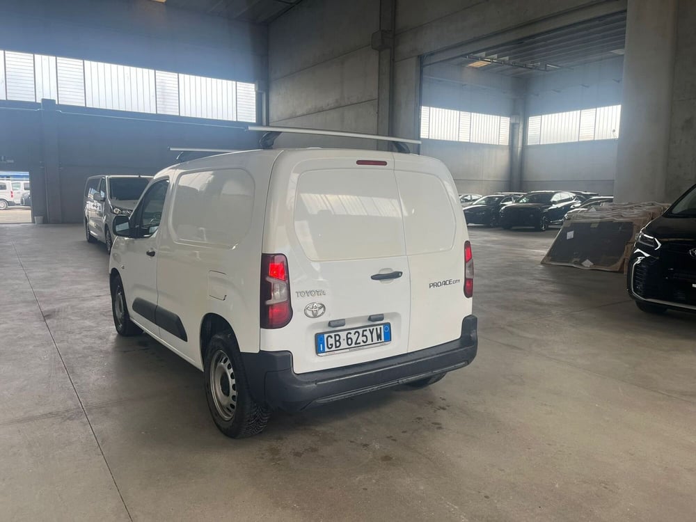 Toyota Proace City usata a Cremona (9)