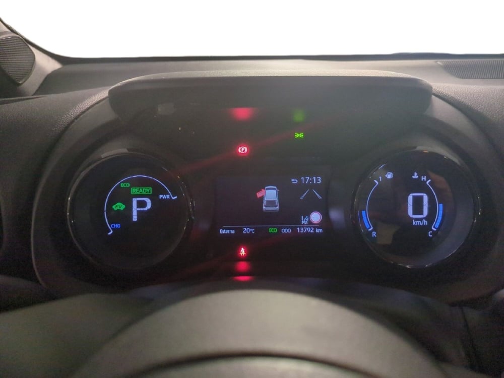 Toyota Yaris usata a Milano (15)