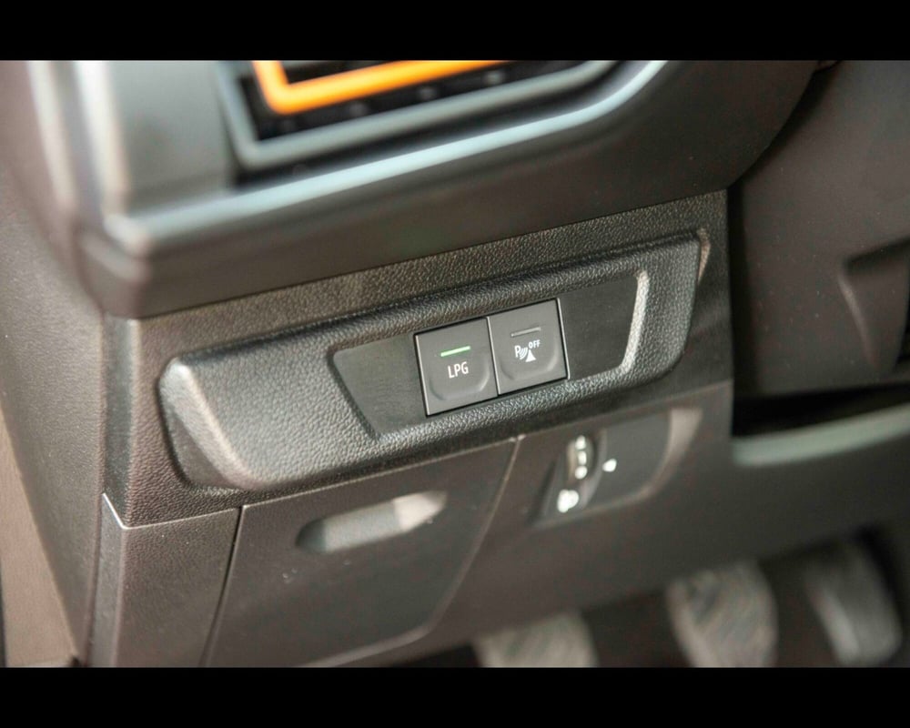 Dacia Sandero usata a Venezia (18)
