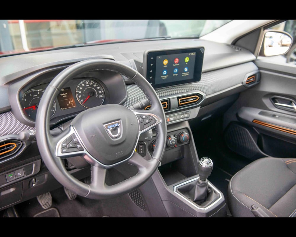 Dacia Sandero usata a Venezia (19)