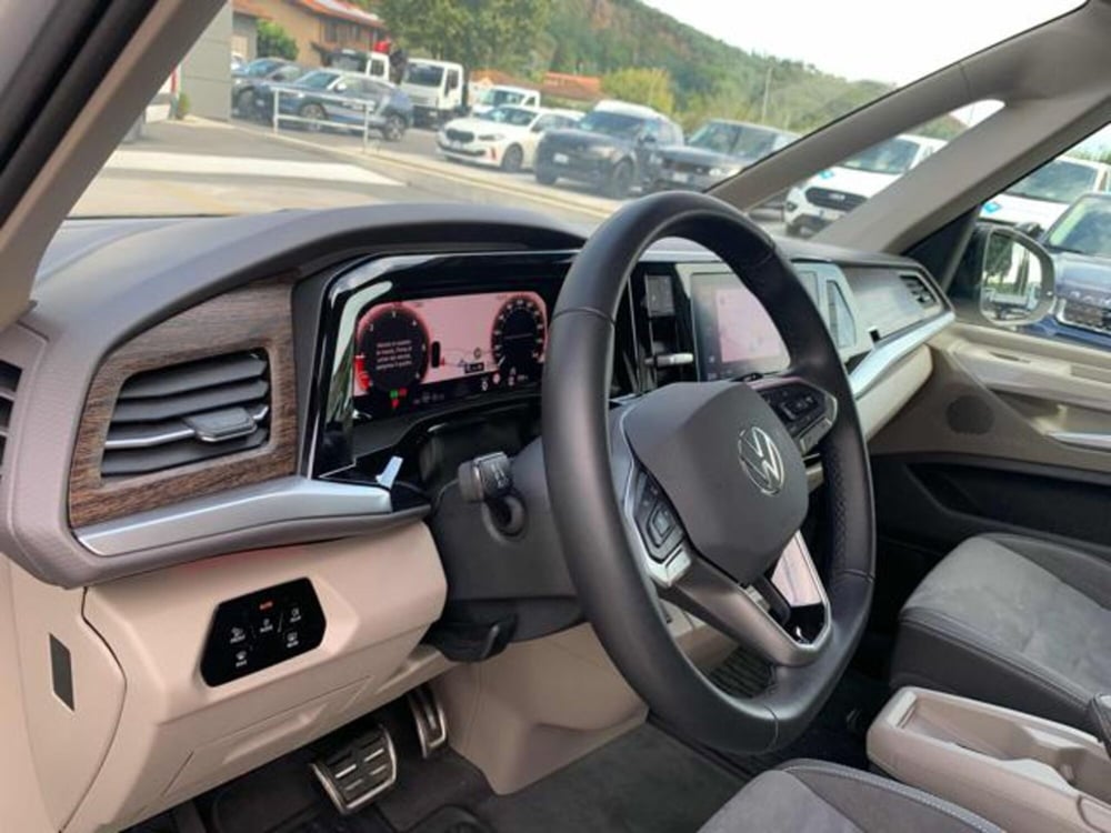 Volkswagen Multivan usata a Lucca (14)