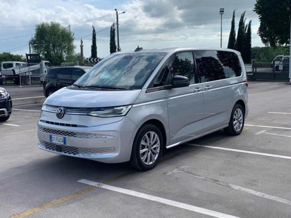 Volkswagen Multivan usata a Lucca (3)