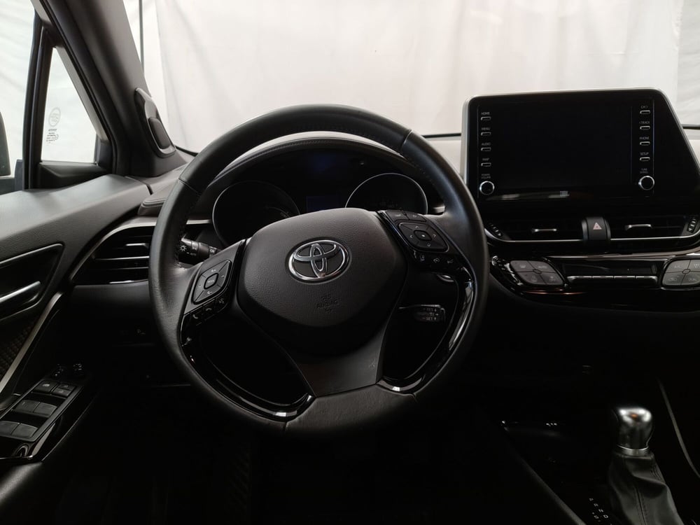 Toyota Toyota C-HR usata a Frosinone (11)