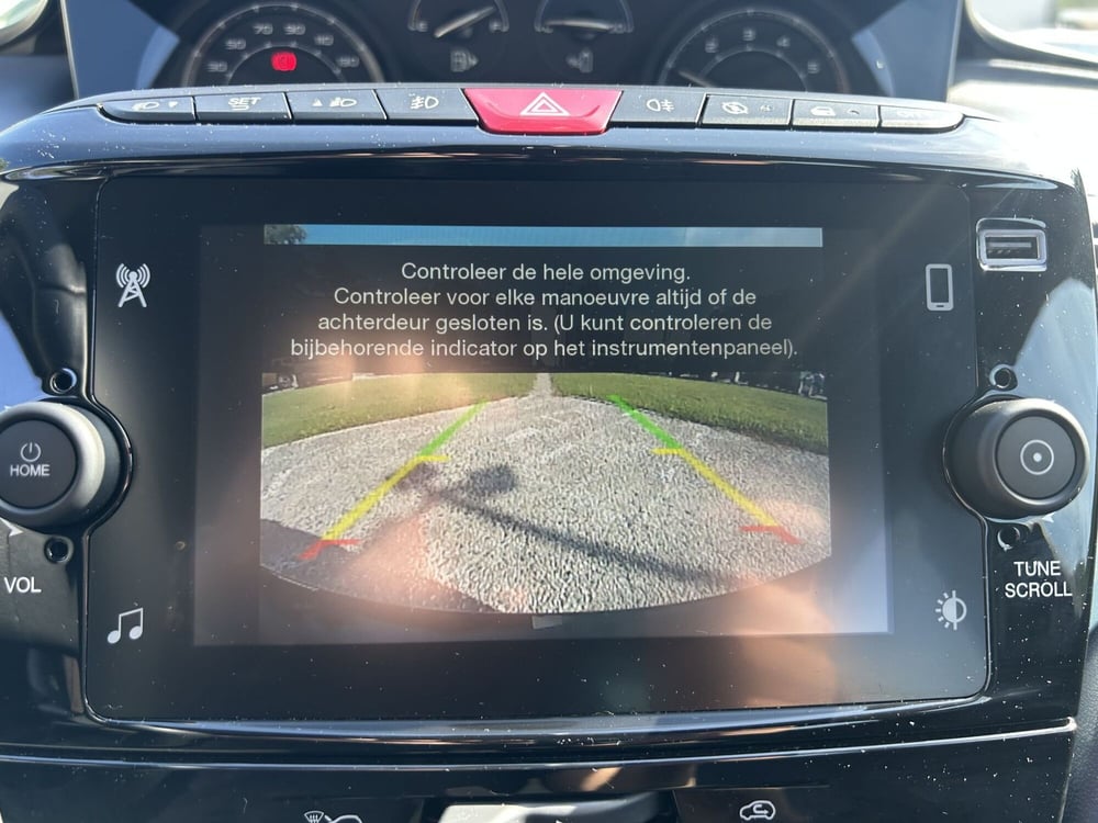 Lancia Ypsilon usata a La Spezia (14)