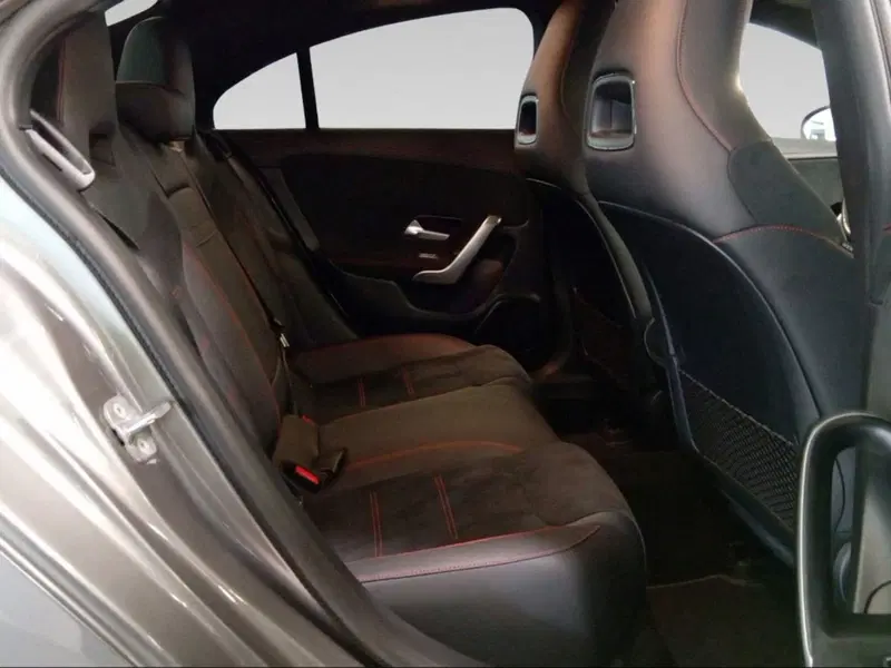 Mercedes-Benz CLA Shooting Brake usata a Firenze (15)