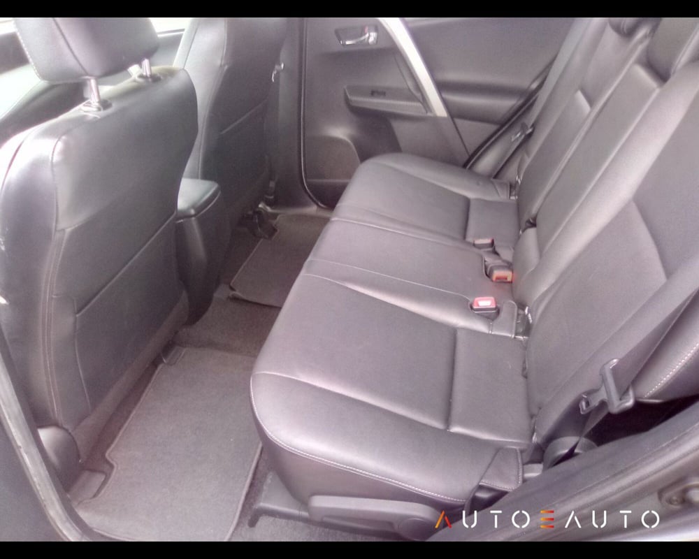 Toyota Rav4 usata a Parma (10)