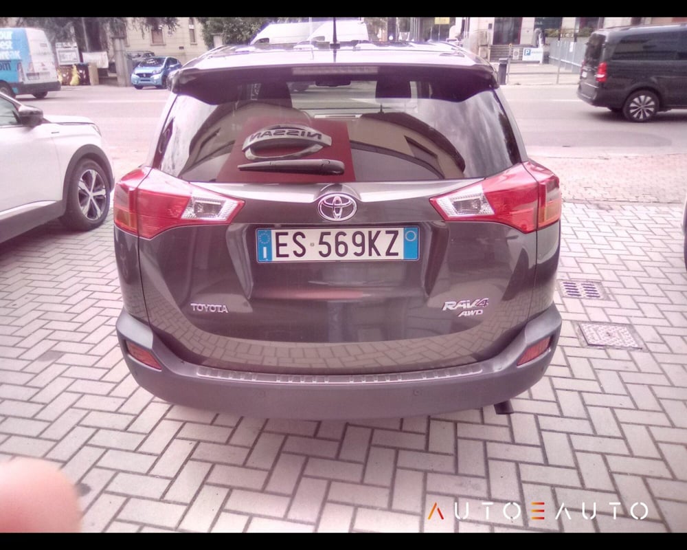 Toyota Rav4 usata a Parma (4)