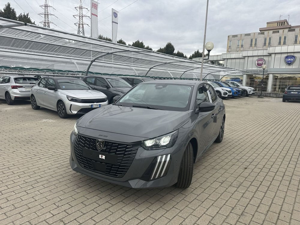 Peugeot 208 nuova a Milano (2)