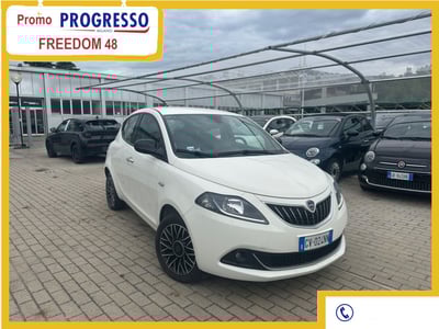 Lancia Ypsilon 1.0 FireFly 5 porte S&amp;S Hybrid Gold Plus del 2024 usata a Sesto San Giovanni