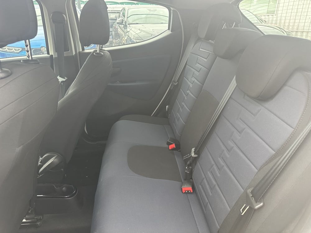 Lancia Ypsilon usata a Milano (14)