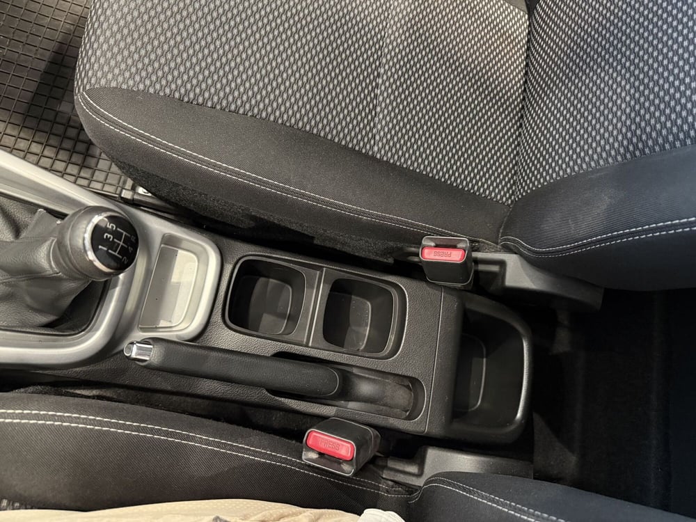Suzuki Vitara usata a Latina (13)