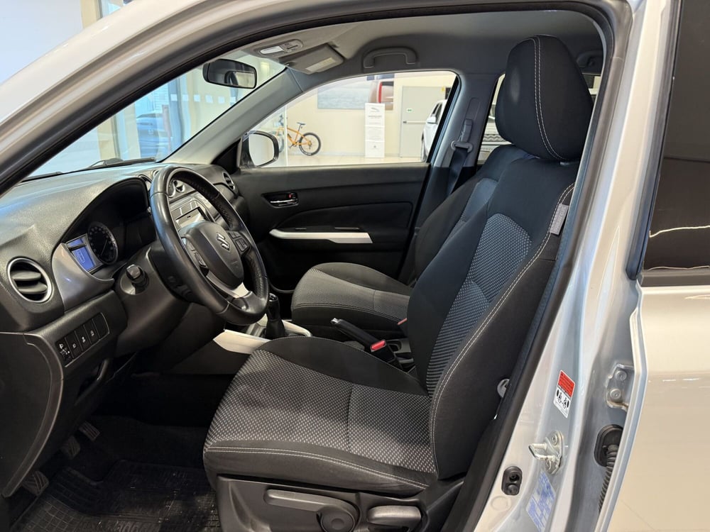 Suzuki Vitara usata a Latina (7)
