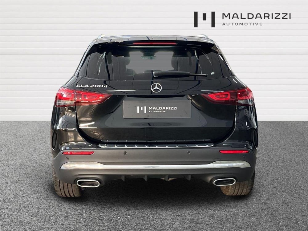 Mercedes-Benz GLA SUV usata a Bari (13)