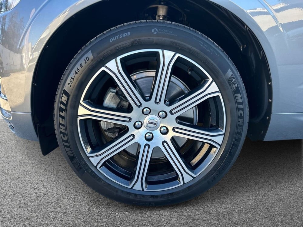 Volvo XC60 usata a Bari (6)