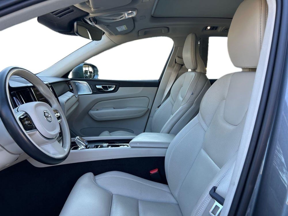Volvo XC60 usata a Bari (7)