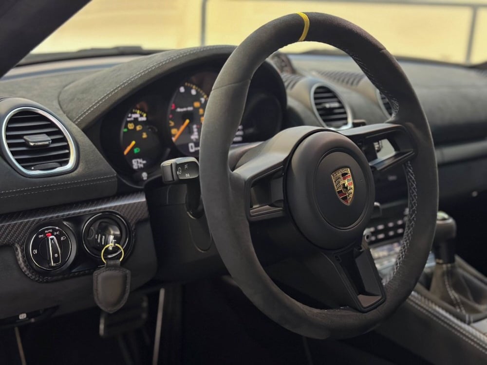 Porsche 718 Boxster  usata a Bari (15)