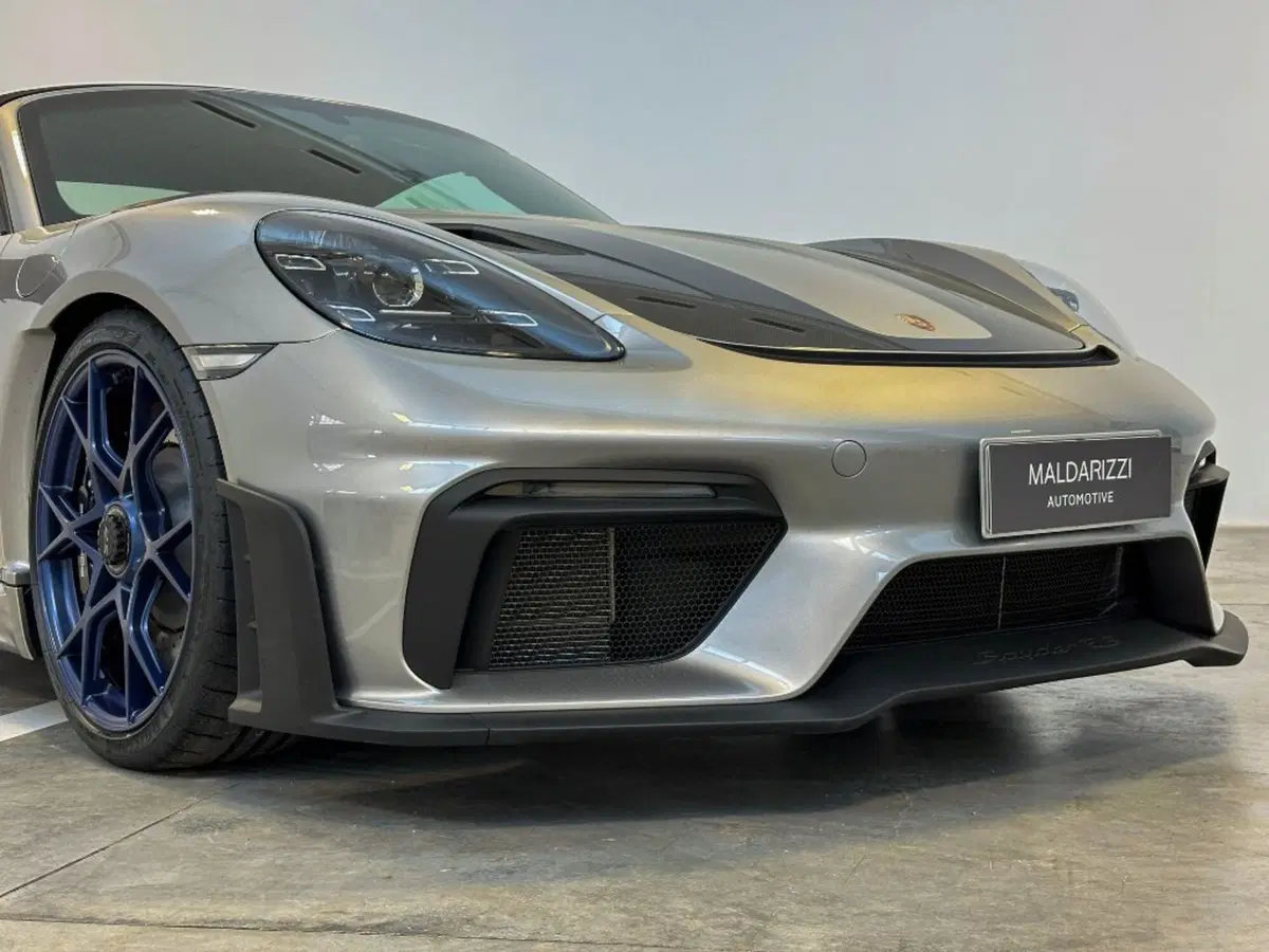 Porsche 718 Boxster  usata a Bari (4)
