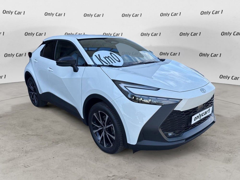 Toyota Toyota C-HR nuova a Ferrara