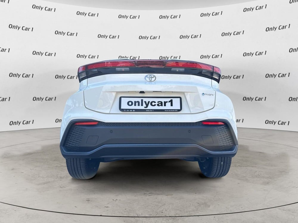 Toyota Toyota C-HR nuova a Ferrara (6)