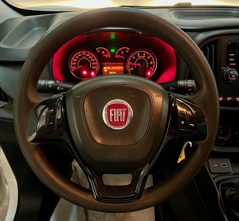 Fiat Doblò Furgone usata a Bari (19)