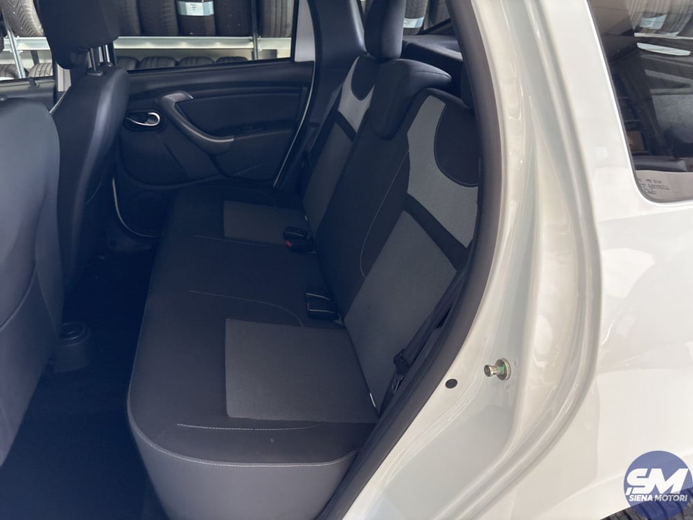Dacia Duster usata a Firenze (19)