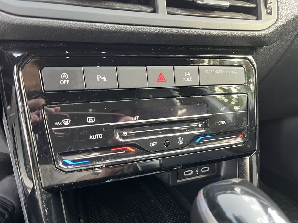 Volkswagen T-Cross usata a Benevento (11)